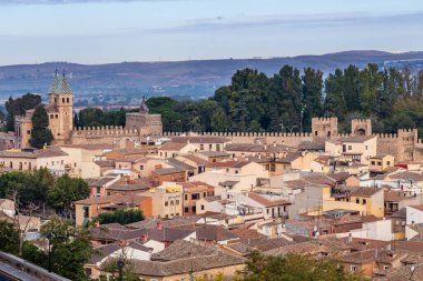 İspanya 'nın Toledo şehrinin tarihi merkezinin sokaklarının ayrıntıları