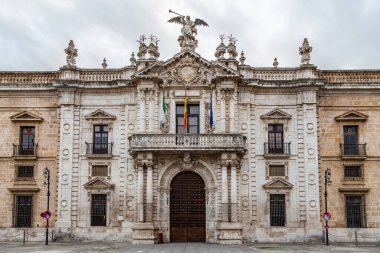 Seville, İspanya - 08 Kasım 2014: Seville, İspanya 'nın tarihi merkezi binaların manzarası