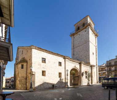 Peafiel, İspanya - 12 Ekim 2023 Peafiel, Valladolid, İspanya 'daki tarihi merkez binalarının detayları