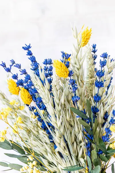 Gedroogde Kleurrijke Bloemen Klaar Voor Decoratie Stockfoto