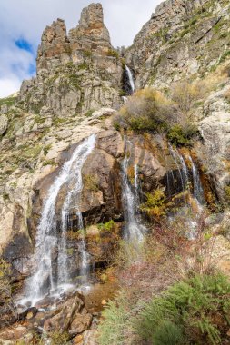 Chorrera de los Litueros Şelalesi, Sierra de Guadarrama Doğal Parkı, Madrid, İspanya