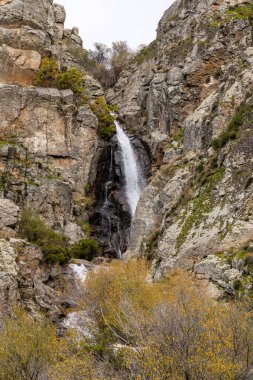 Chorrera de los Litueros Şelalesi, Sierra de Guadarrama Doğal Parkı, Madrid, İspanya