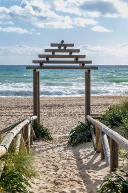 Zahara de los Atunes plajı Paskalya tatili boyunca turist sıkıntısı çekiyor