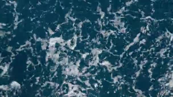 Atemberaubende Meereswellen Mit Schaumwellen Auf Der Spitze Luftaufnahme Aus Dem — Stockvideo