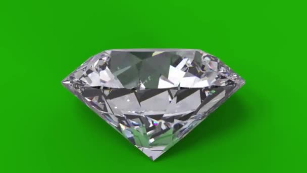 漂亮的大水晶清澈晶莹的圆形切割钻石在绿色孤立的背景上旋转 关闭侧视图 3D动画 — 图库视频影像