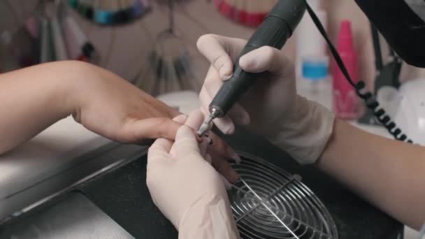 Zamknij Drzwi Elektryczne Wiertarki Paznokci Salonie Manicure Manicure Sprzętowy Salonie — Wideo stockowe