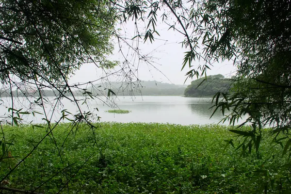 拉马迪河上美丽的帕山湖景全景 它是一个人造的英国时代湖泊 是印度马哈拉施特拉邦浦那附近著名的旅游胜地 — 图库照片