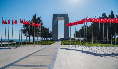 Çanakkale, Türkiye - 18 Ağustos 2024, Anakkale Şehitleri Anıtı, 1915 yılında Birinci Dünya Savaşı sırasında Gelibolu Seferi 'nde hayatını kaybeden Türk askerlerinin anısına inşa edildi..