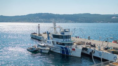 İstanbul, Türkiye - 18 Ağustos 2024, İstanbul Hindi sahil polis botu.