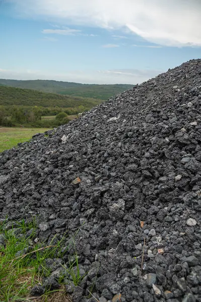 Beş sentlik dökümcülerden ya da nikel fahişelerden arta kalanlar.