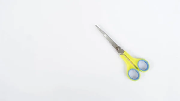 Nożyczki Ręcznymi Nożyczkami Cięcia Różnych Cienkich Materiałów Takich Jak Papier — Zdjęcie stockowe