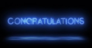 Tebrik ederim, tipografi kutlaması için yeni harfler. Retro-stil mezuniyet afişi reklam varlığı yatay etkili renkler. Yaratıcı neon ışıklar parlayan başarı Msg.