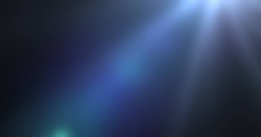 Sinema bulanık ışık sızıntısı siyah bg taşır. Işık sızıntıları gibi gerçek, kaliteli bir sinema tarzının şablonu. Atmosferik daldırıcı görüntüler için ışıltılı geçiş örtüleri. Flare bg.
