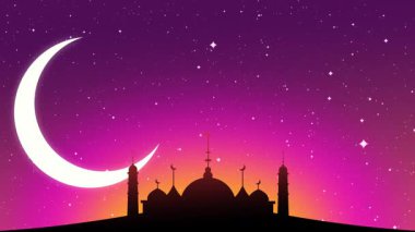 Hilal ay ve cami siluetleri olan canlı mor renkli bir gökyüzü, İslami gece temalarını cesur ve modern bir şekilde ele alıyor.