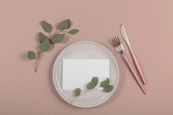 Blank White Invitation Stationery Card Plate Eucalyptus Leaves Cutlery Beige — Stock fotografie