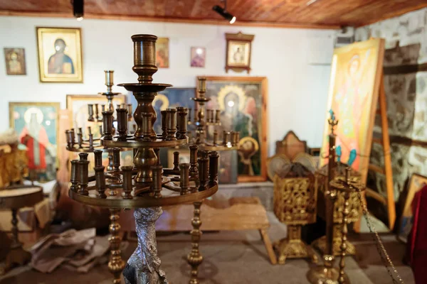 Material Igreja Ortodoxa Castiçais Numa Igreja Antiga Preparação Para Rito — Fotografia de Stock