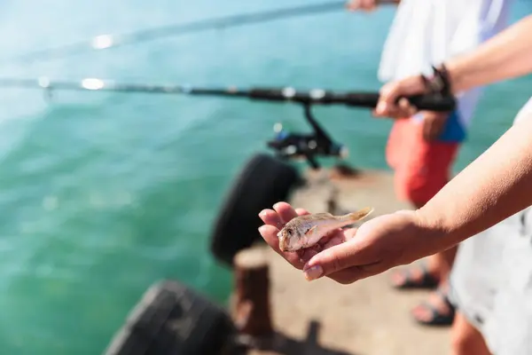 Mother Teenage Son Share Fun Fishing Moment Together Sea Boy — Stock Photo, Image