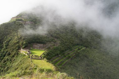 Peru 'da güneşin altında Choquequirao