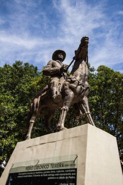 Goiania City 'nin Sivil Meydanı' nda Pedro Ludovico Teixeira 'nın heykeli ortaya çıktı. 29 Ocak 2018 'de, Goiania, Brezilya.