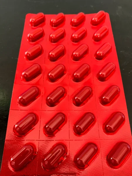 Drugs for patients with Microbacterium Tuberculosis Bacteria (MTB), the initial phase. red drugs