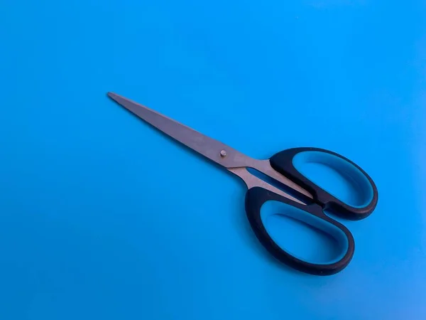 Scissors Blue Background — Stock Photo, Image