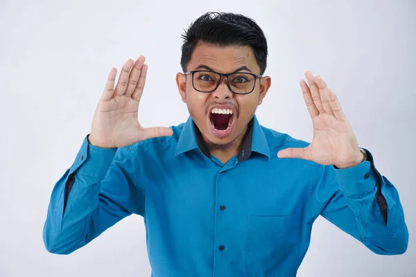 Pemuda Asia Yang Jengkel Dengan Kacamata Berbaju Biru Mengangkat Telapak — Stok Foto