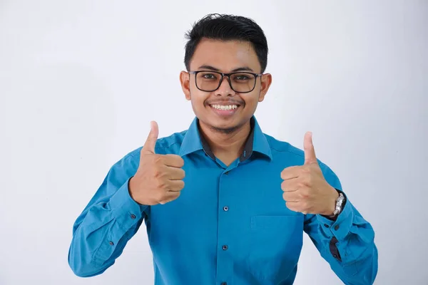 Spännande Glad Asiatisk Affärsman Med Glasögon Bär Blå Skjorta Isolerad — Stockfoto