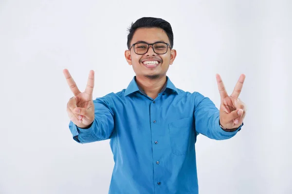 Positiv Eller Glad Asiatisk Man Med Glasögon Formade Finger Gest — Stockfoto