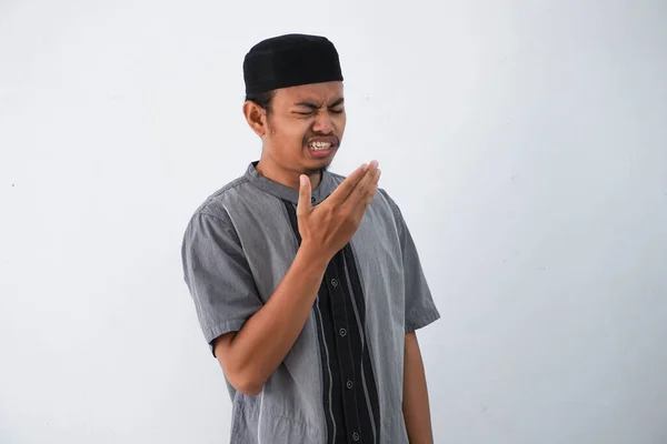 Jeune Homme Musulman Asiatique Ayant Problème Mauvaise Haleine Pendant Jeûne — Photo