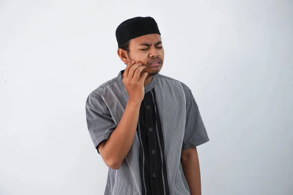 Jeune Homme Musulman Asiatique Touchant Bouche Avec Main Avec Une — Photo