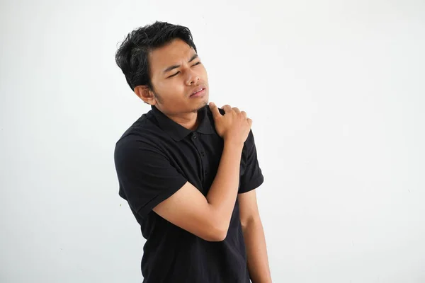 Asyalı Genç Adam Omuz Omuza Omuz Ağrısı Çekiyor Beyaz Arka — Stok fotoğraf