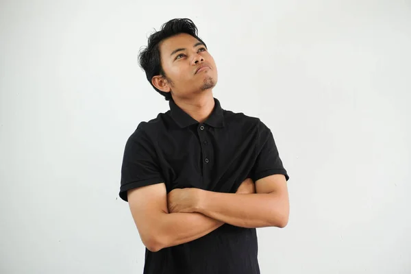 Junger Asiatischer Mann Lässigem Schwarzem Polo Shirt Mit Gekreuztem Arm — Stockfoto