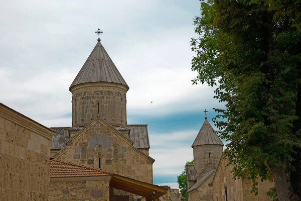 Complexe Monastère Haghartsin Avec Ciel Bleu Nuages Arrière Plan Été — Photo