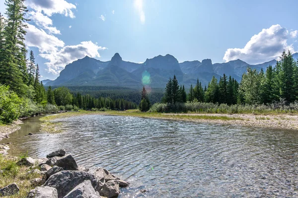 Beautiful Photo River Canmore Alberta Rocky Mountains Background — Stock Photo, Image