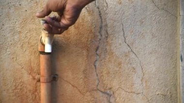 A Doll moving its Eye ball automatically from left to right