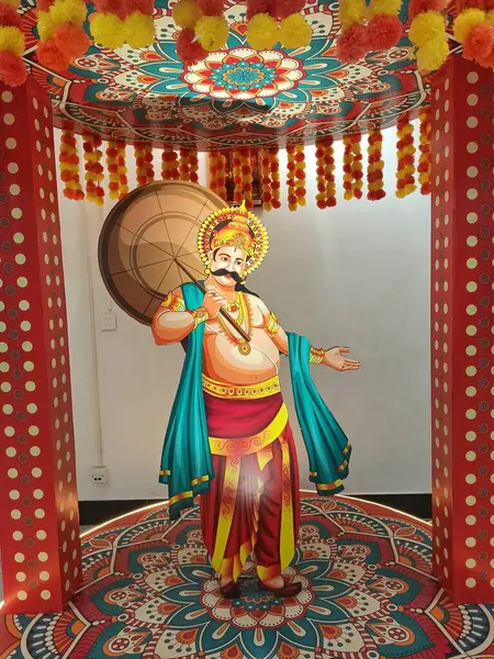 Hindistan 'ın Kerala kentindeki halka açık bir yerde Bali' nin fotoğrafıyla Onam 'ın kutlama fotoğrafı..