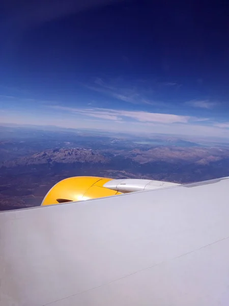 Blick Aus Dem Flugzeug Auf Den Boden — Stockfoto