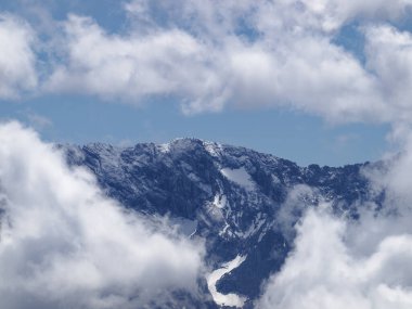 Almanya, Bavyera 'daki Wetterstein Dağları manzarası.