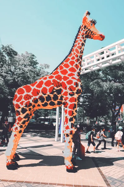 2019年4月日本大阪 长颈鹿是用豆块做的 — 图库照片