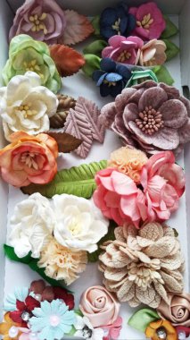 Kadınların hediyesi için el yapımı kağıt, hediye kutusu, hediye, hediye, doğum günü.