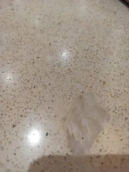 mermer desen zemin döşeme dekoratif taş iç tasarım için fotokopi alanı. Beyaz ve kahverengi bir misketin yanına.