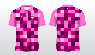 Pembe ve mor polo spor tişörtü.