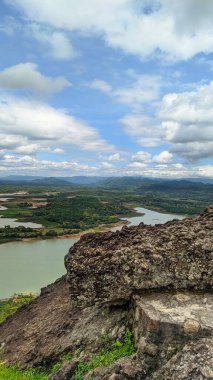 Göl manzarası çok güzel. Doğa