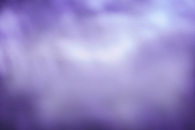 Soyut koyu mavi bokeh arkaplan. Odaklanmamış kobalt mavi ışık arkaplanı. 