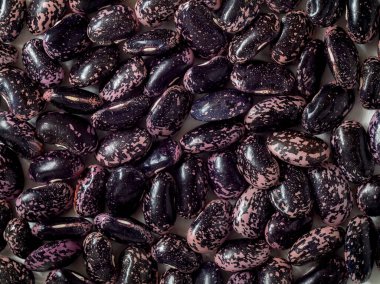 Mavi mor kırmızı fasulye. Organik yiyecekler. Yemek arkaplanı. Üst görünüm.