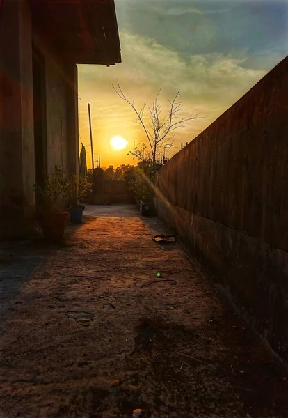 Φωτογραφία Στην Ταράτσα Rooftop Φωτογραφία Στο Ηλιοβασίλεμα — Φωτογραφία Αρχείου