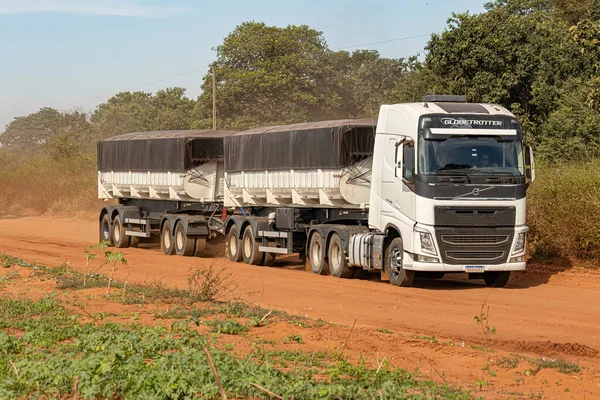 Apore Goias Brasilien 2023 Sattelzug Mit Anhänger Für Getreidetransporte Auf — Stockfoto