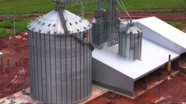 Cassilandia, Mato Grosso do Sul, Brezilya - 01 26 2024 Portekizce imzalayın Kurallara uyun Salto 'daki kazalardan biz sorumlu değiliz