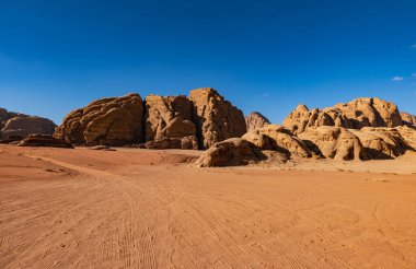 Ürdün 'deki wadi rom çölünün güzel manzarası.