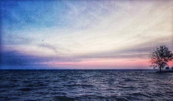 Hermoso Atardecer Sobre Mar —  Fotos de Stock